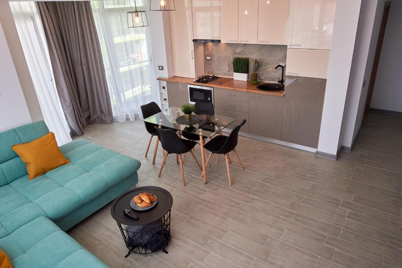 Black Sea Estate Apartment Spa N Pool Beach Resort Năvodari 외부 사진