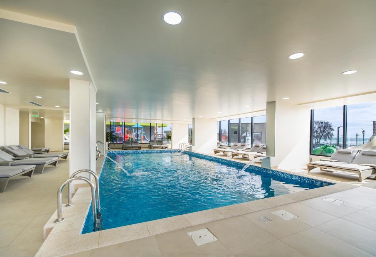 Black Sea Estate Apartment Spa N Pool Beach Resort Năvodari 외부 사진