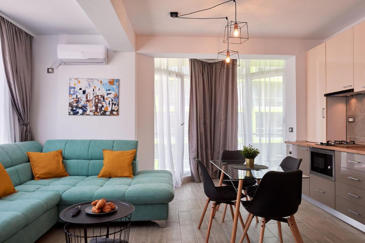 Black Sea Estate Apartment Spa N Pool Beach Resort Năvodari 외부 사진